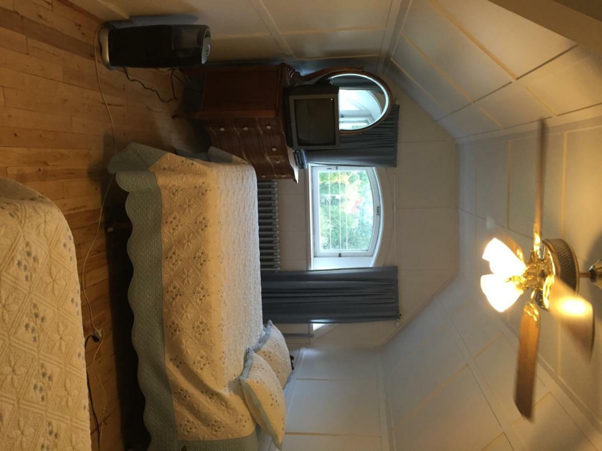Le Petit Chateau Montebello B&B 외부 사진