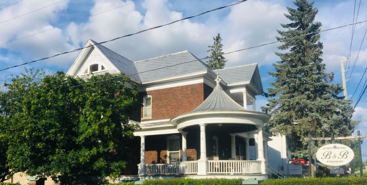 Le Petit Chateau Montebello B&B 외부 사진